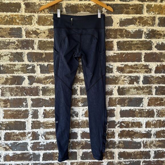 Lululemon Speed Tight Ruched Leggings Navy Paisley - Picture 5 of 7